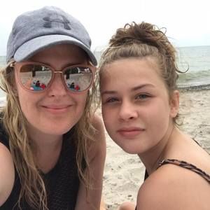 Meet your Posher, Josée